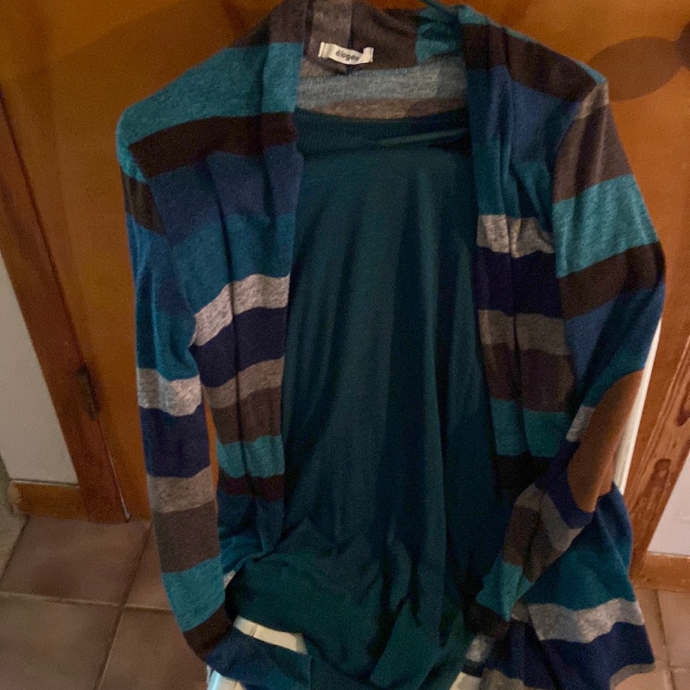 2 long sleeve tops. Open cardigan and top for under. Great for fall!